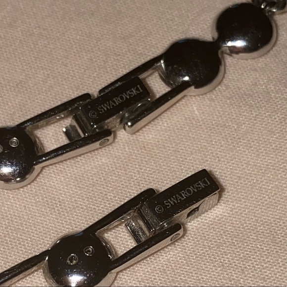 Swarovski Angelic Necklace - Picture 4 of 5